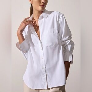 POL Classic White Button-Up Shirt SMALL